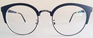 Round cateye glasses